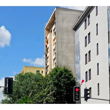 Srebrna Apartman Varsó